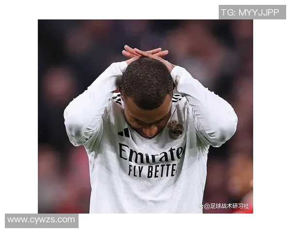 蓝军旧梦,皇马新篇:阿诺德的伯纳乌奇遇记,或将改写英超三强格局? 蓝军旧梦,皇马新篇:阿诺德的伯纳乌奇遇记,或将改写英超三强格局?